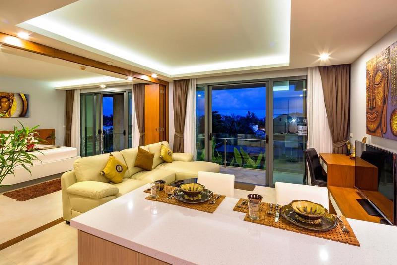 At The Tree Condominium Phuket Exterior foto